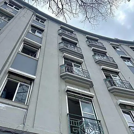 Samps Hostel *