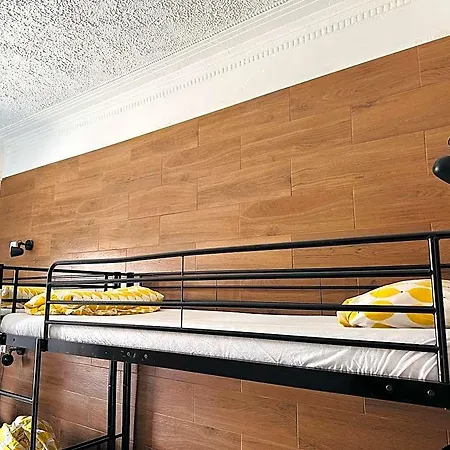 Hostel Samps
