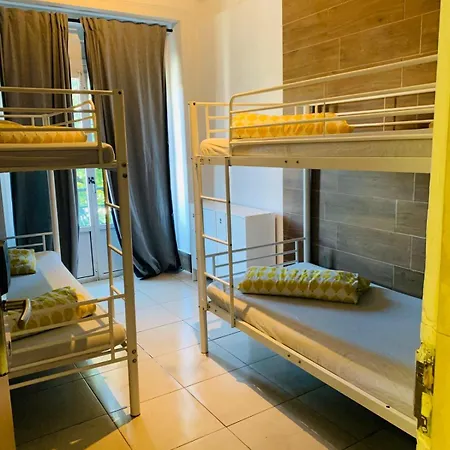 Samps Hostel Lisbon